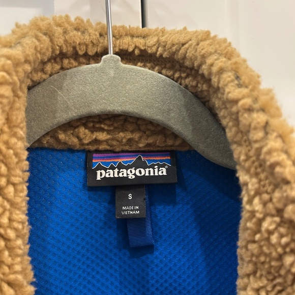 Patagonia W's Classic Retro-X Vest, Size S - Picture 3 of 3